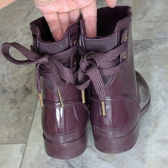Michael Kors Rain Boots (women's 6) - Picture 5 of 9
